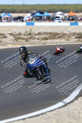 media/Oct-12-2025-CRA (Sun) [[e621380112]]/Races/Race 10/